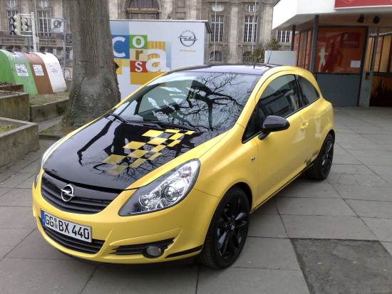 Ermutigt durch den gro en Erfolg der sportlichen Color Edition bietet Opel
