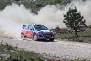 Thierry Neuville, Hyundai i20 WRC, Portugal; Foto: P. Bohne