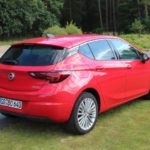 Heckansicht des neuen Opel Astra; Foto: P. Bohne