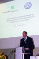 Prof. J. Heizmann, VW-Vorstandsmitglied während seiner Ansprache. Foto: VW